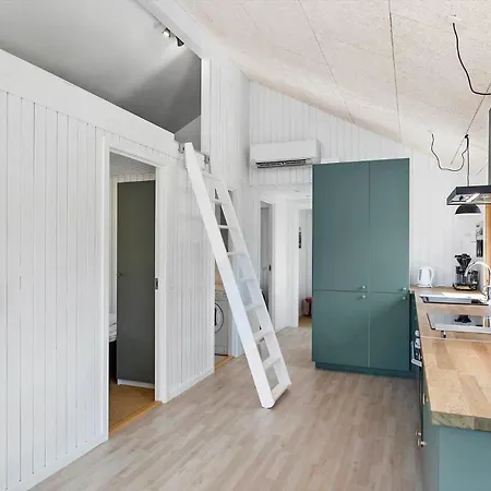 Prázdninový dům 4704-aakirkeby-sondre-landevej-62 *