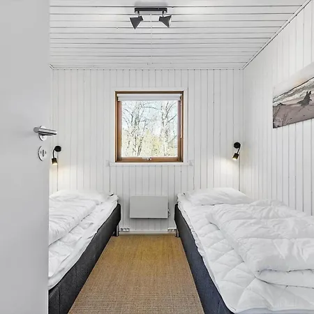 4704-aakirkeby-sondre-landevej-62 Prázdninový dům