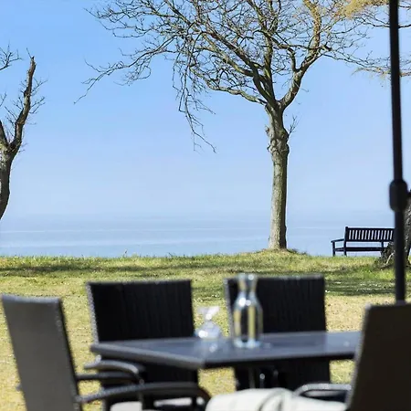 4704-aakirkeby-sondre-landevej-62 * Åkirkeby